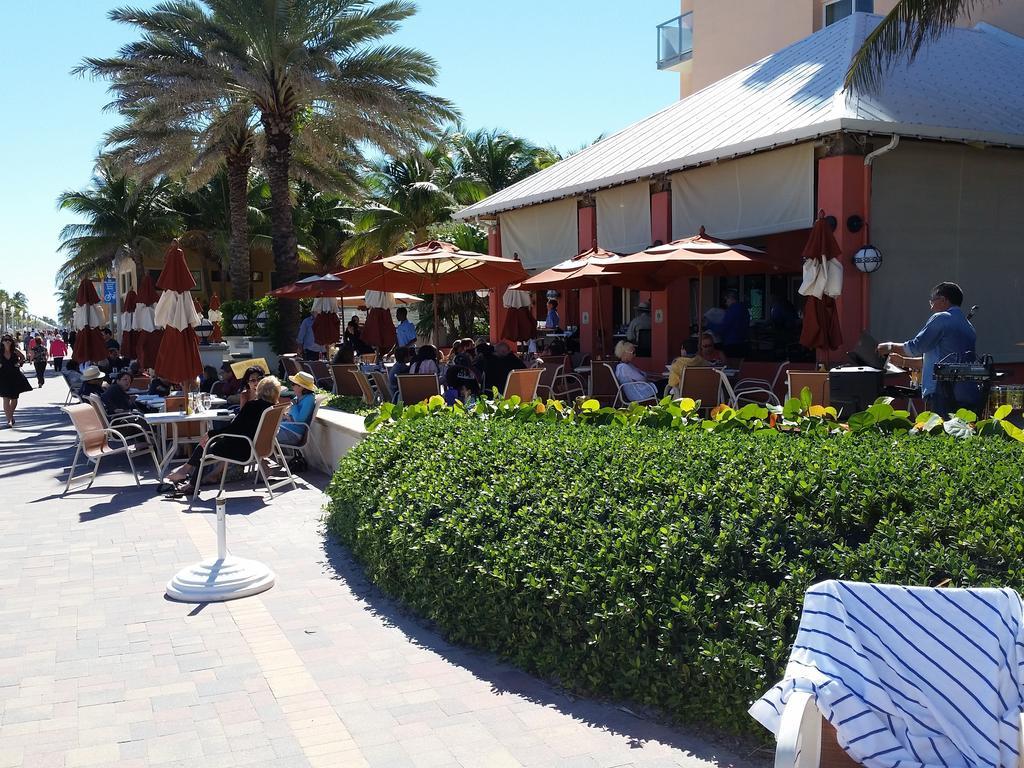 Hollywood Broadwalk Oceanside Hotel الغرفة الصورة